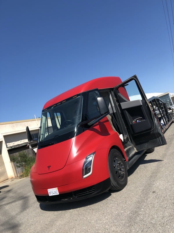 Tesla Semi Spotted with Teslas in the San Francisco Bay Area by Tesla ...