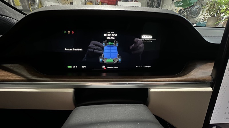 Model s plaid track mode front screen